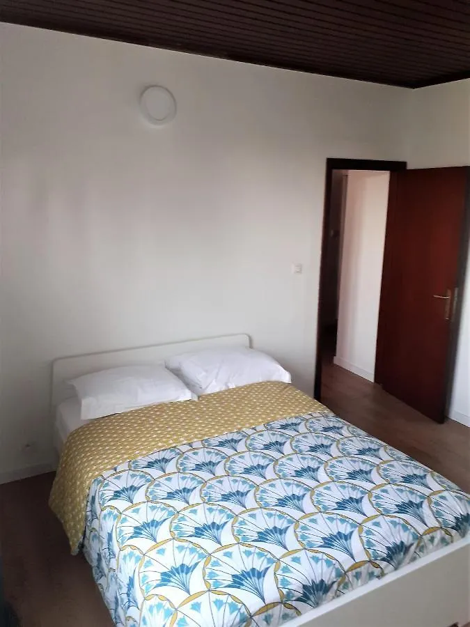 ホームステイ Sweethome-Rooms-Marci Marcinelle